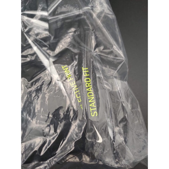 Nike Shield Women's Flash Running Jacket - Picture 10 of 10